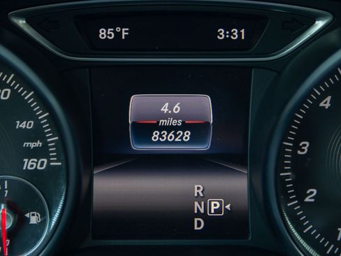 Used 2020 Mercedes-Benz GLA 250 w/ Multimedia Package image 33