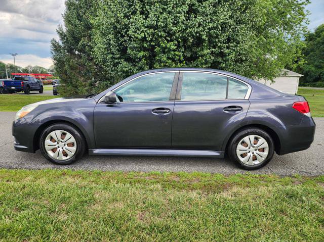 Used 2010 Subaru Legacy 2.5i AWD/4WD image 1