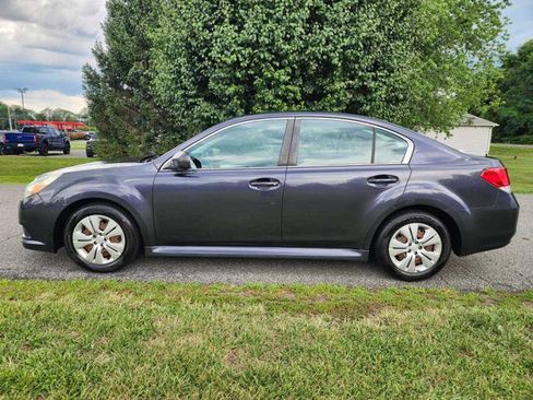Used 2010 Subaru Legacy 2.5i AWD/4WD image 1