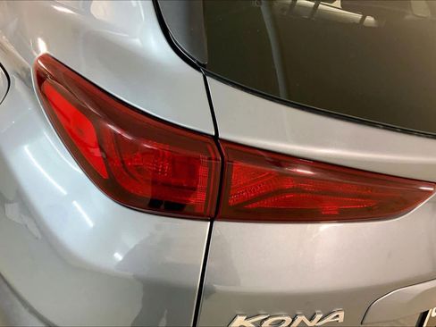 Used 2020 Hyundai Kona SEL FWD image 28
