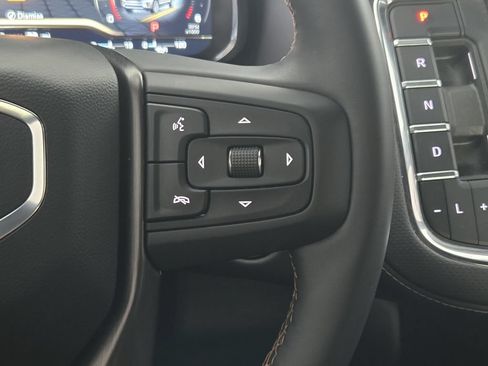 Used 2024 GMC Yukon AT4 w/ AT4 Premium Package AWD/4WD image 31