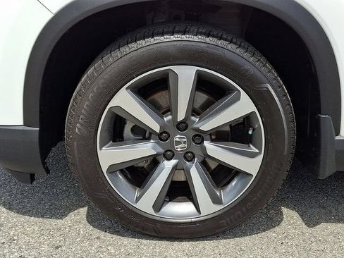 Used 2023 Honda Pilot Elite image 8