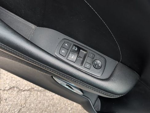 Used 2018 Dodge Challenger GT image 8