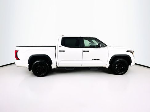 Used 2025 Toyota Tundra SR5 AWD/4WD image 10