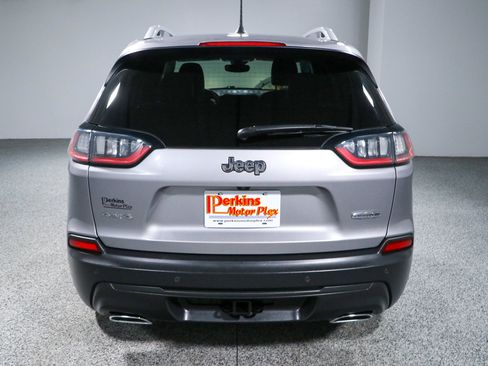 Used 2021 Jeep Cherokee Latitude Lux w/ Comfort/Convenience Group AWD/4WD image 8