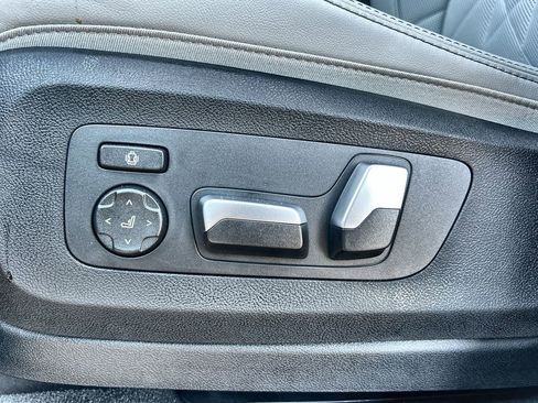 New 2026 BMW X5 sDrive40i w/ Premium Package image 16