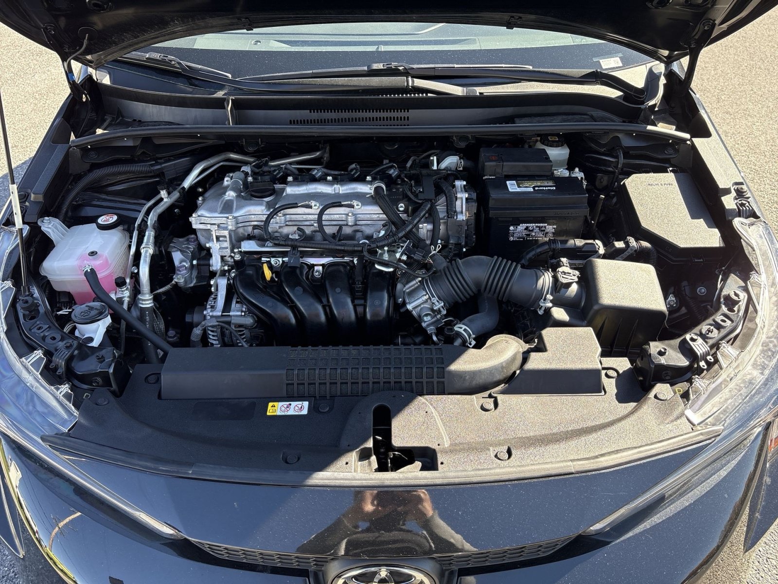 Used 2022 Toyota Corolla LE FWD image 25