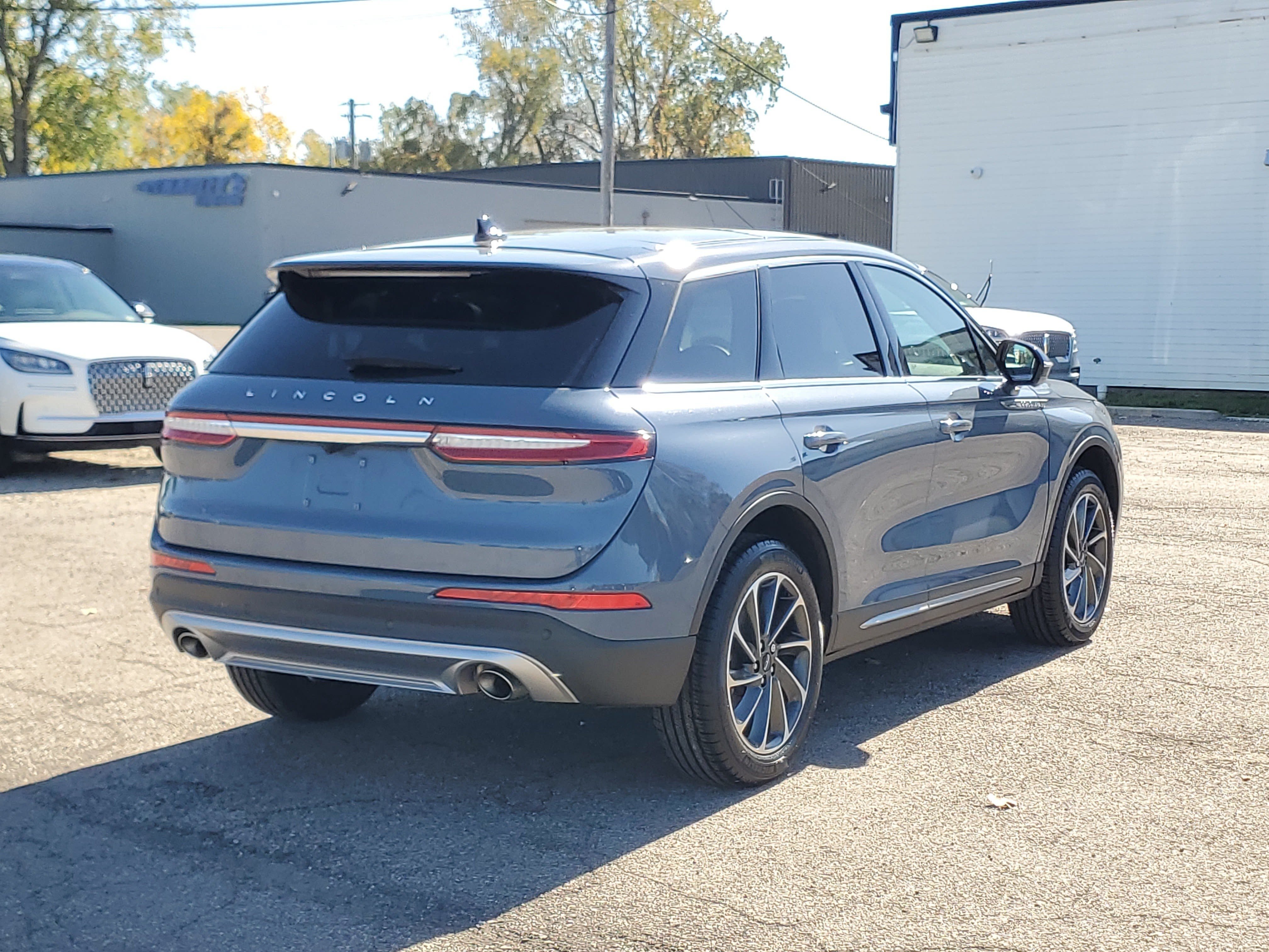Certified 2023 Lincoln Corsair AWD w/ Equipment Group 101A image 6