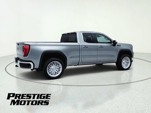 Used 2023 GMC Sierra 1500 SLE w/ Enhanced Capability Package AWD/4WD image 8
