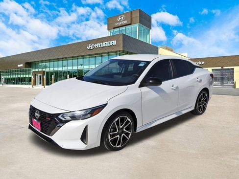 Used 2024 Nissan Sentra SR image 10