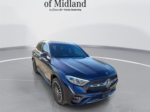 Used 2023 Mercedes-Benz GLC 300 4MATIC image 1