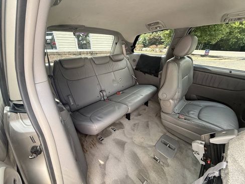 Used 2008 Toyota Sienna FWD image 20