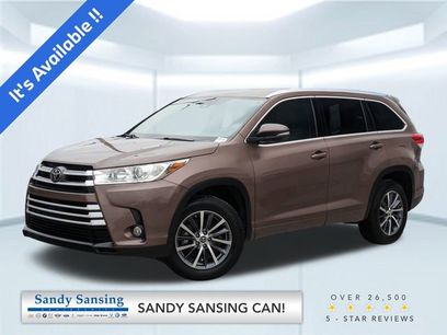 Used 2017 Toyota Highlander XLE