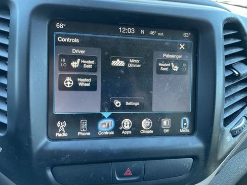 Used 2017 Jeep Cherokee Limited w/ Trailer Tow Group image 12