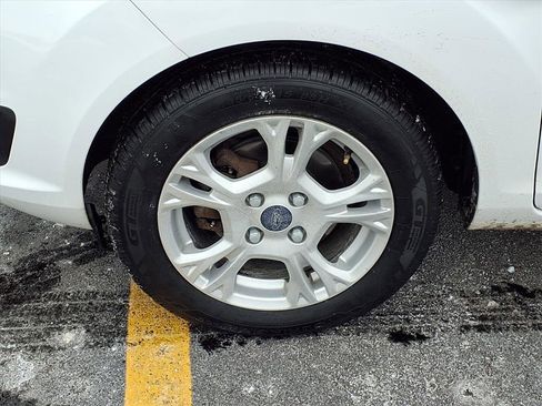 Used 2016 Ford Fiesta SE image 23