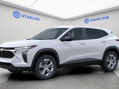 New 2026 Chevrolet Trax LS image 2