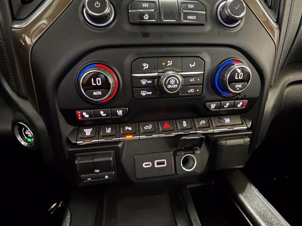 Used 2021 Chevrolet Silverado 3500 High Country AWD/4WD image 31