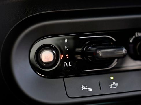 New 2026 MINI Cooper S image 39