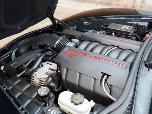 Used 2011 Chevrolet Corvette Grand Sport w/ Preferred Equipment Group RWD image 30