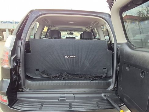 Used 2014 Lexus GX 460 image 25