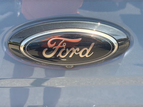 Used 2023 Ford Ranger XLT w/ Equipment Group 302A High AWD/4WD image 23