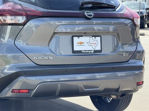 Used 2024 Nissan Kicks SV image 6