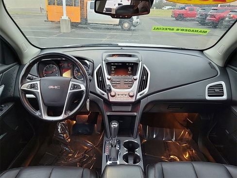 Used 2017 GMC Terrain SLT w/ Open Road Package image 8