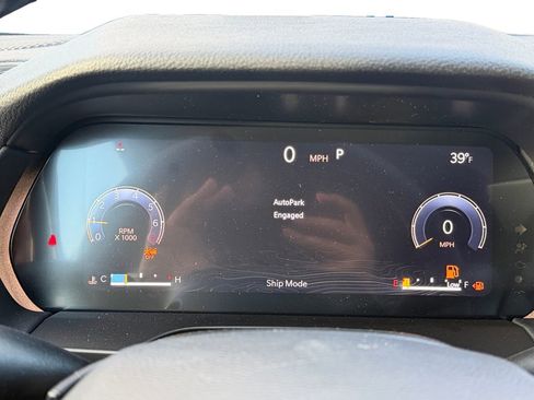 New 2025 Jeep Grand Cherokee Altitude image 19