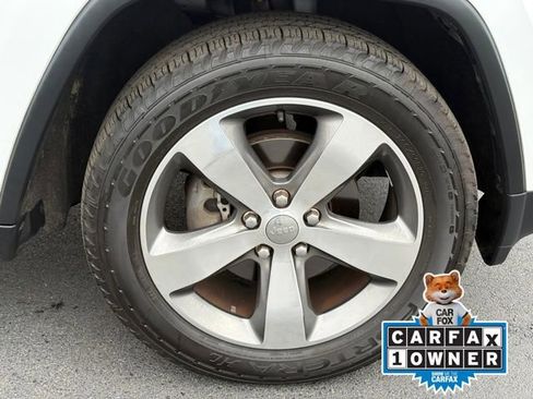 Used 2015 Jeep Grand Cherokee Limited image 26