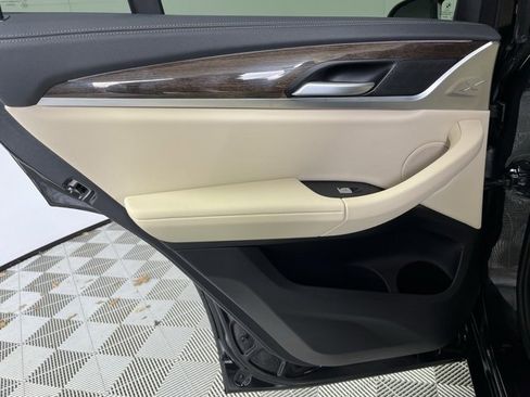 Certified 2023 BMW X4 M40i w/ Premium Package image 19