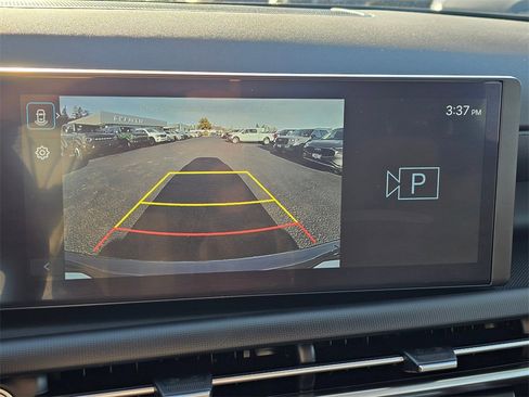 Certified 2025 Hyundai Tucson SE image 30