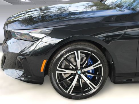 Used 2026 BMW 530i xDrive w/ Executive Package AWD/4WD image 12