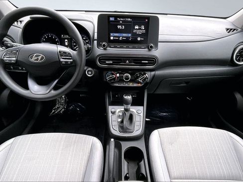 Used 2022 Hyundai Kona SEL image 16