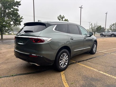 Used 2023 Buick Enclave Essence FWD image 6