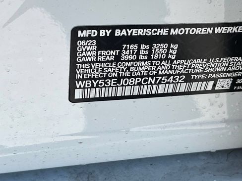 Used 2023 BMW i7 xDrive60 w/ Parking Assistance Package AWD/4WD image 18