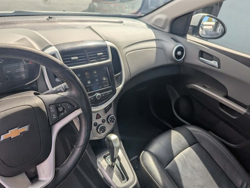 Used 2019 Chevrolet Sonic Premier FWD image 9