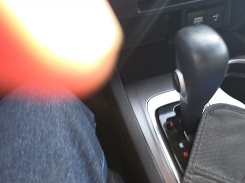 Used 2019 Honda Ridgeline Sport image 34