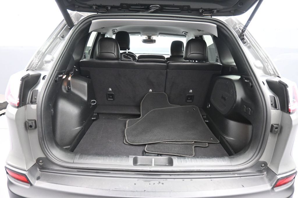 Used 2020 Jeep Cherokee Limited AWD/4WD image 22