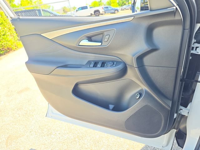 New 2026 Buick Envista Sport Touring w/ Convenience II Package FWD image 20