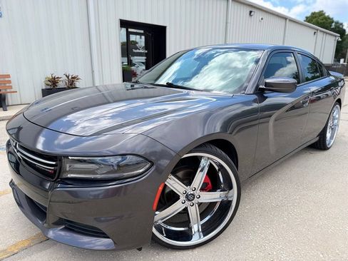Used 2017 Dodge Charger SXT w/ Rallye Group RWD image 1