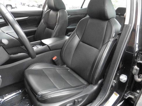 Used 2023 Nissan Maxima SL FWD image 5