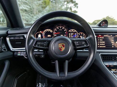 Certified 2023 Porsche Panamera image 30