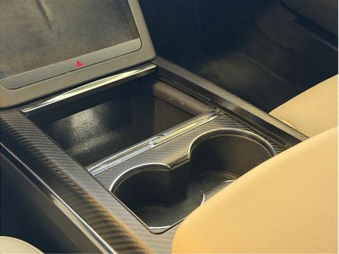 Used 2021 Tesla Model S Plaid image 14