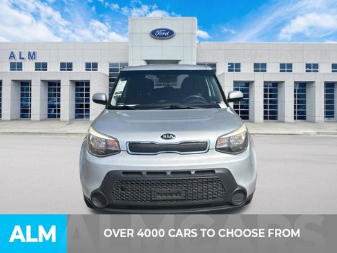 Used 2016 Kia Soul w/ Option Group 020 FWD image 2