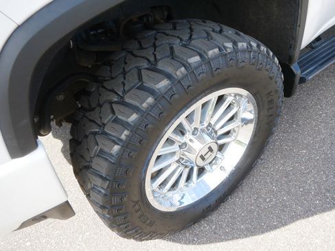 Used 2022 Chevrolet Silverado 3500 High Country w/ Z71 Off-Road Package AWD/4WD image 16