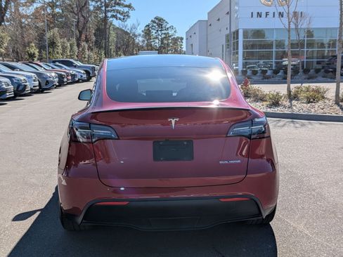 Used 2020 Tesla Model Y Long Range image 4