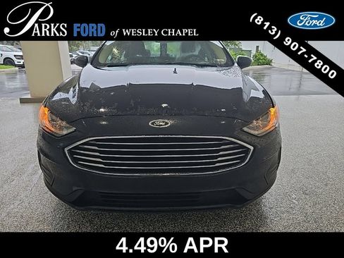 Used 2020 Ford Fusion SE FWD image 3