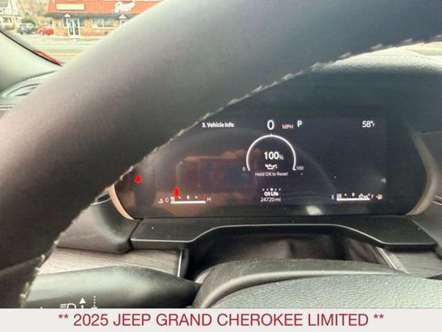 Certified 2025 Jeep Grand Cherokee Limited w/ Trailer Tow Package image 29