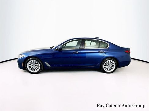 Used 2023 BMW 530i xDrive w/ Premium Package AWD/4WD image 4