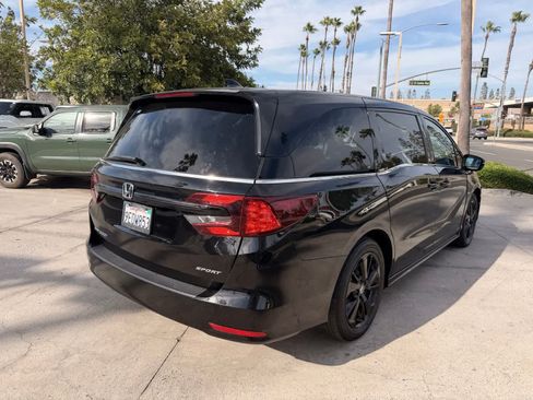 Used 2023 Honda Odyssey Sport image 5